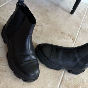 Calvin Klein leather boots great condition